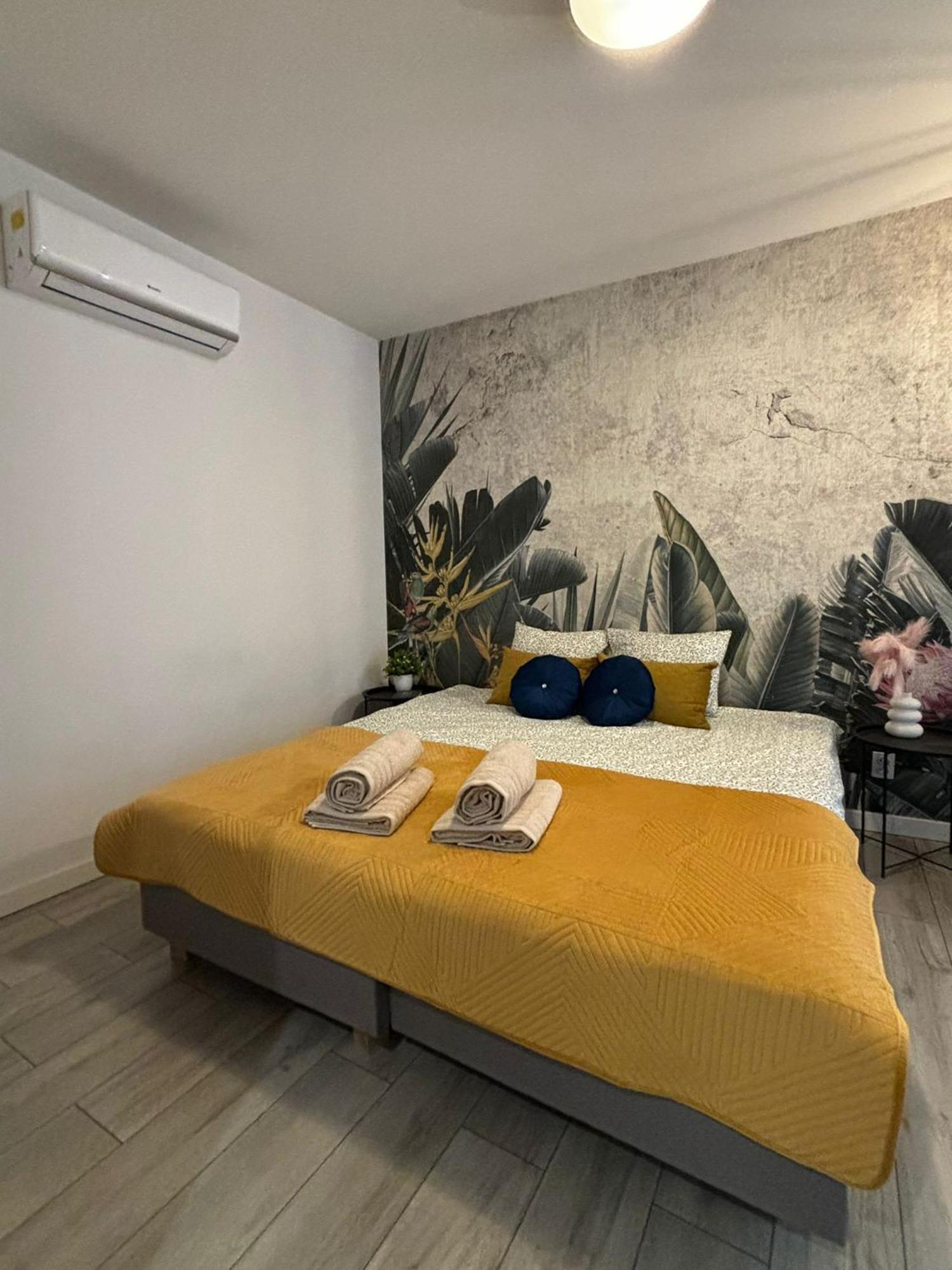 Wow! Paradise Aparthotel Krasków Εξωτερικό φωτογραφία